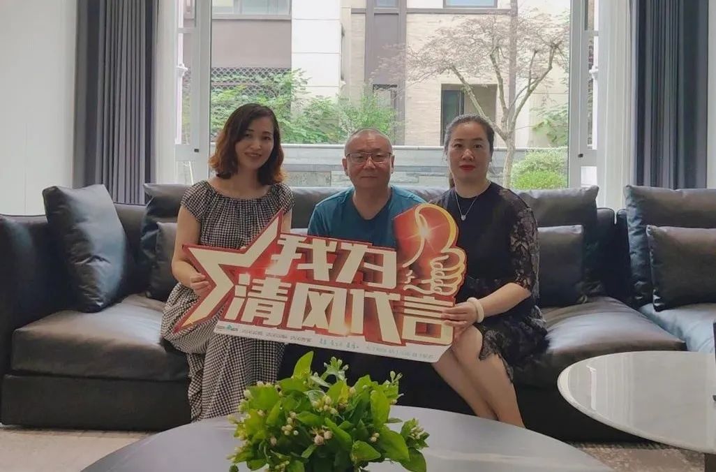 賞·析|現代簡約的黑與白，永恒的經典！