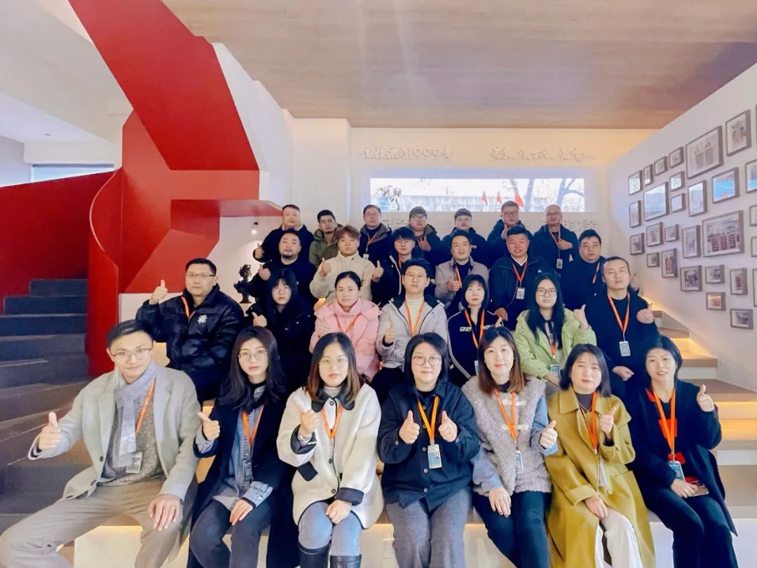 清風(fēng)裝飾企業(yè)集團(tuán)祝大家元旦快樂,2024萬事皆勝意! 清風(fēng)裝飾企業(yè)集團(tuán)祝大家元旦快樂,2024萬事皆勝意!